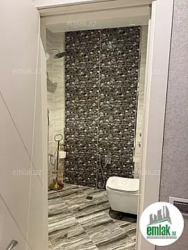 Satılır 3 otaqlı yeni tikili 132 m²