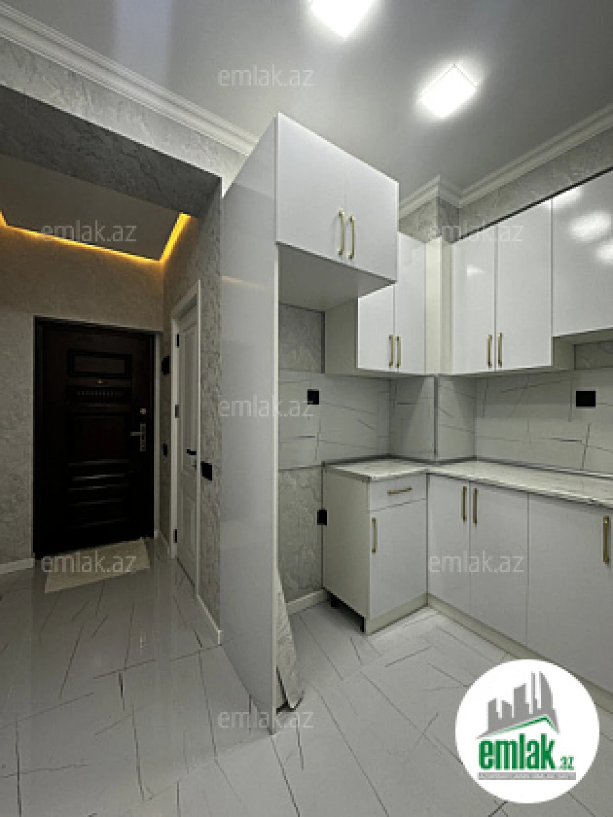 Satılır 2 otaqlı yeni tikili 42 m²
