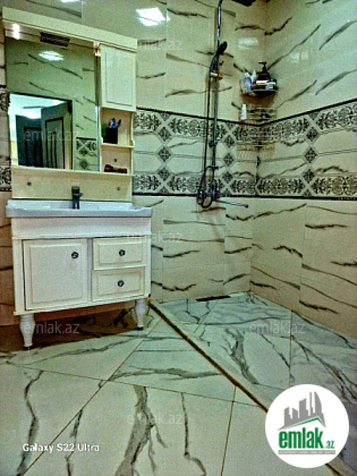 Satılır 3 otaqlı yeni tikili 126 m²