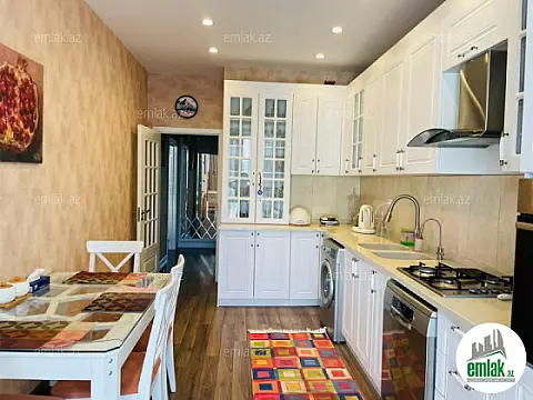 Satılır 2 otaqlı yeni tikili 82 m²