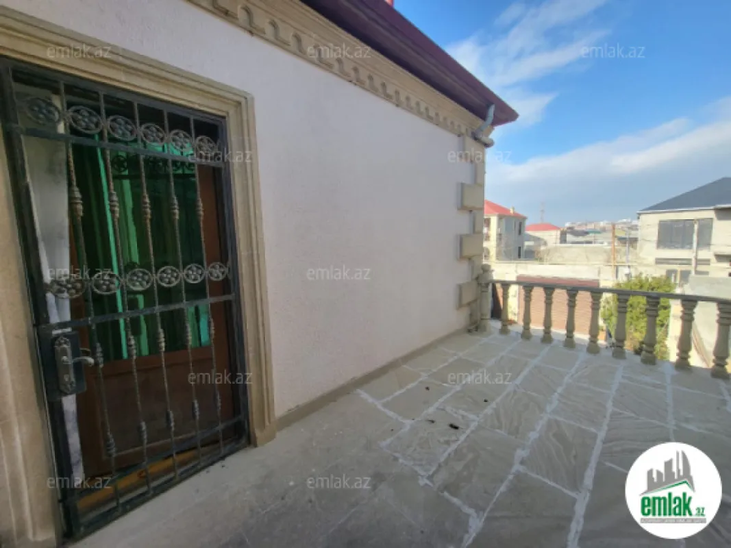 Satılır 5 otaqlı həyət evi 250 m²
