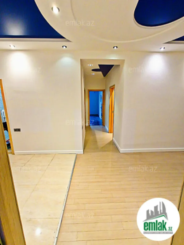 Satılır 3 otaqlı yeni tikili 200 m²