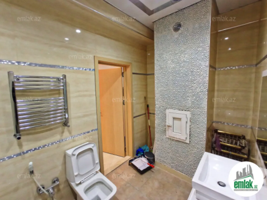 Satılır 3 otaqlı yeni tikili 200 m²