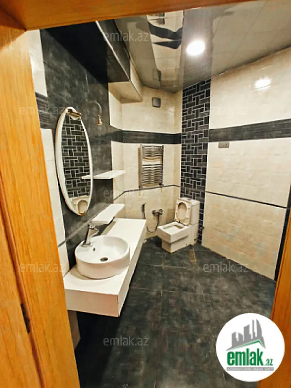 Satılır 3 otaqlı yeni tikili 200 m²