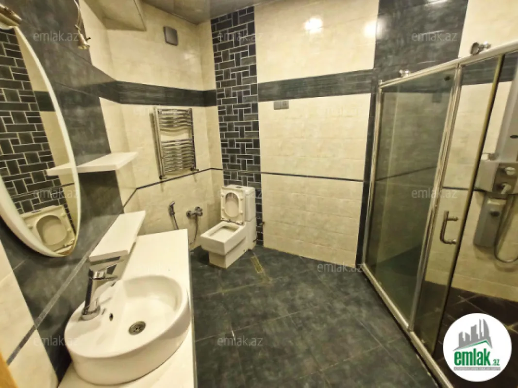 Satılır 3 otaqlı yeni tikili 200 m²