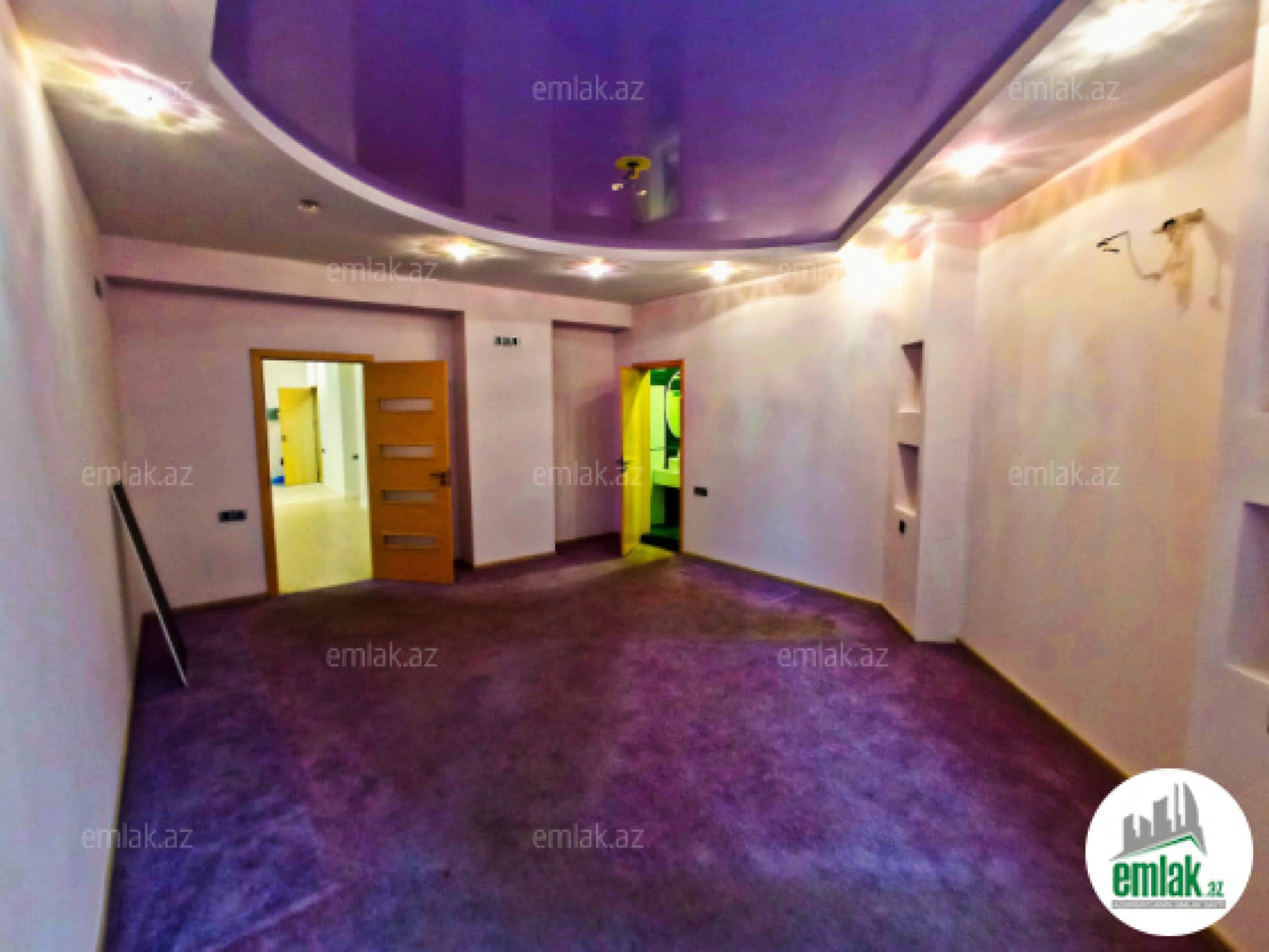 Satılır 3 otaqlı yeni tikili 200 m²