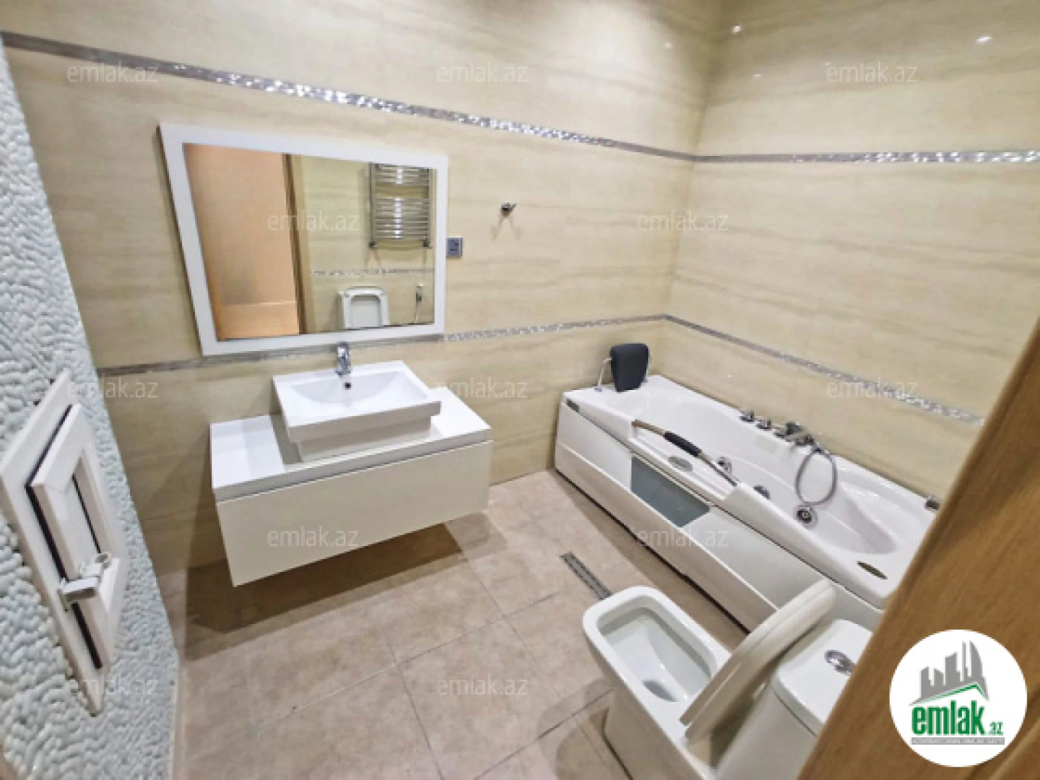 Satılır 3 otaqlı yeni tikili 200 m²