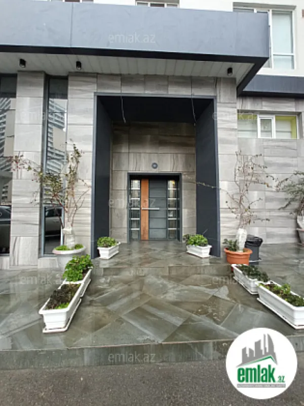 Satılır 3 otaqlı yeni tikili 200 m²