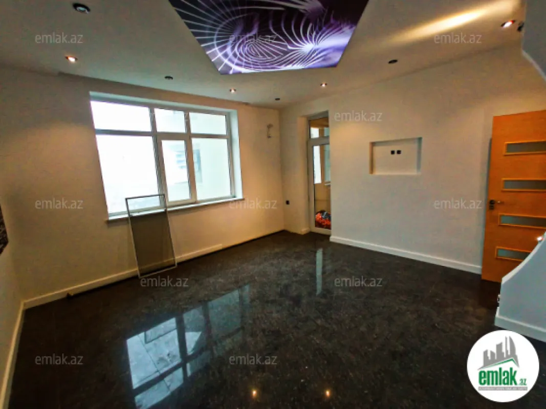 Satılır 3 otaqlı yeni tikili 200 m²