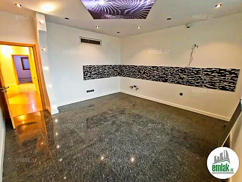 Satılır 3 otaqlı yeni tikili 200 m²