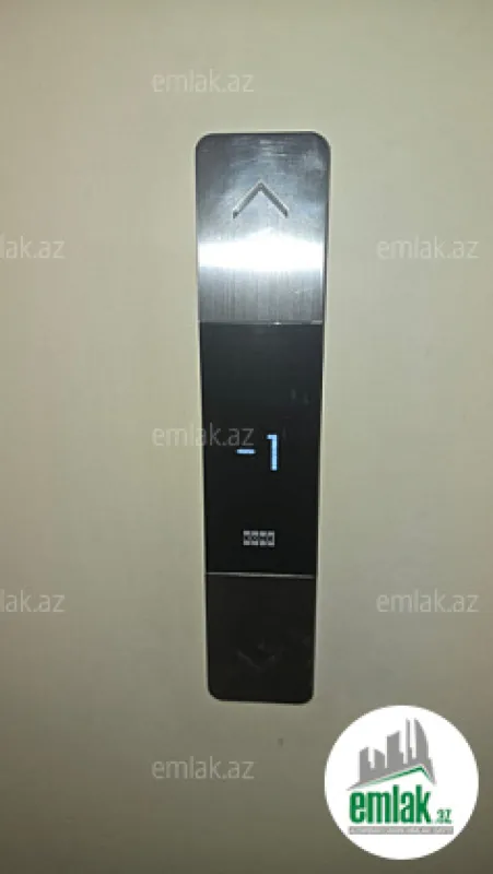 Satılır 4 otaqlı yeni tikili 192.5 m²