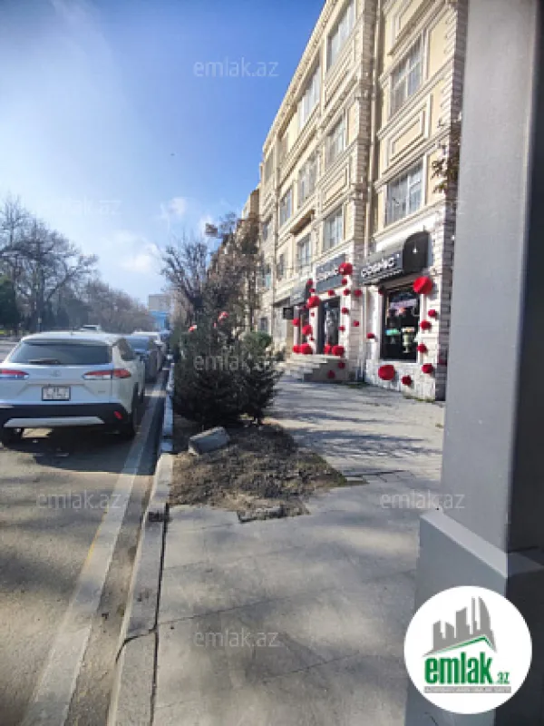 Satılır 3 otaqlı köhnə tikili 70 m²