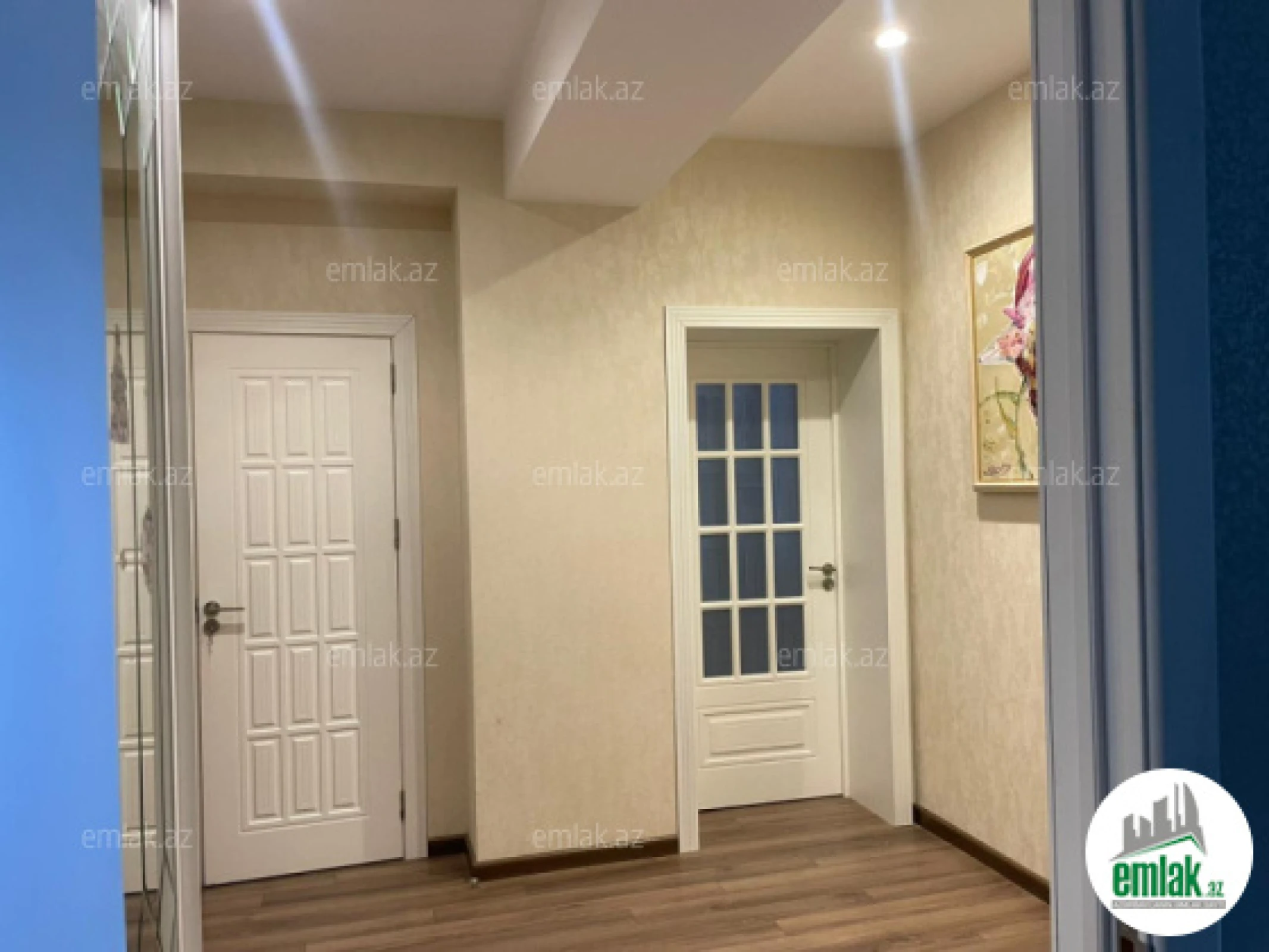 Satılır 2 otaqlı yeni tikili 82 m²