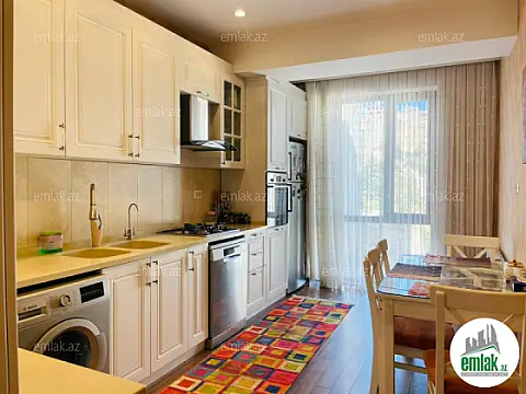 Satılır 2 otaqlı yeni tikili 82 m²