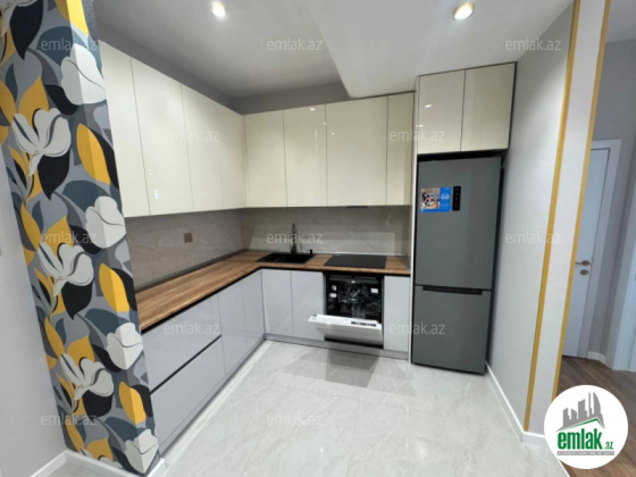 Satılır 2 otaqlı yeni tikili 56 m²