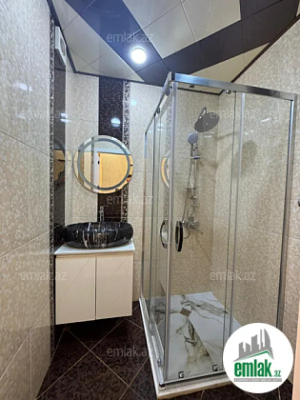 Satılır 2 otaqlı köhnə tikili 60 m²