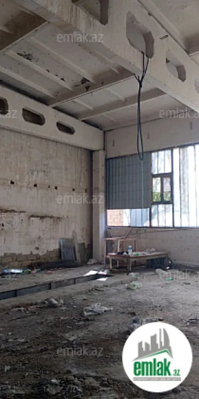 Satılır 8 otaqlı obyekt 30000 m²
