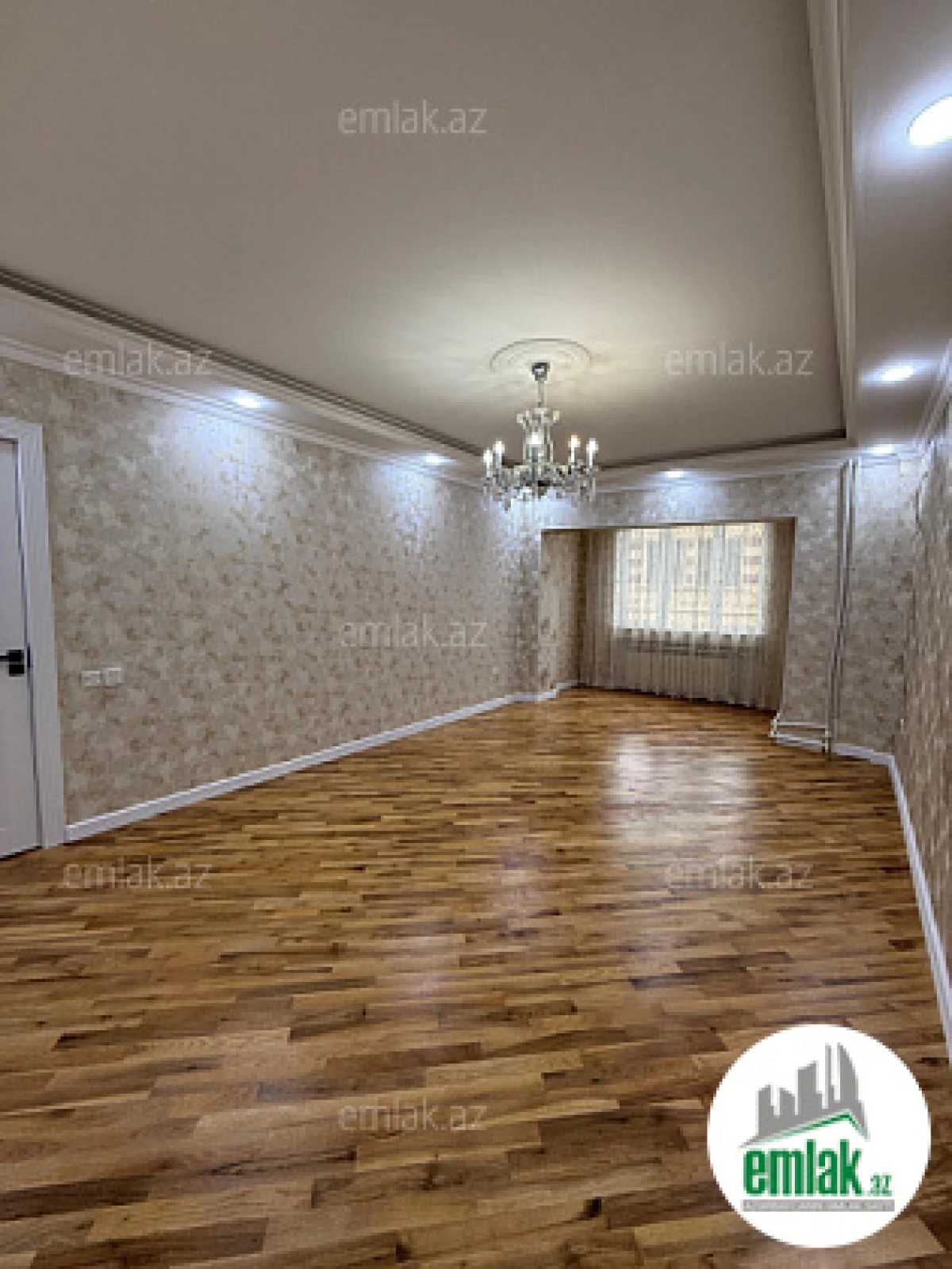 Satılır 3 otaqlı köhnə tikili 90 m²