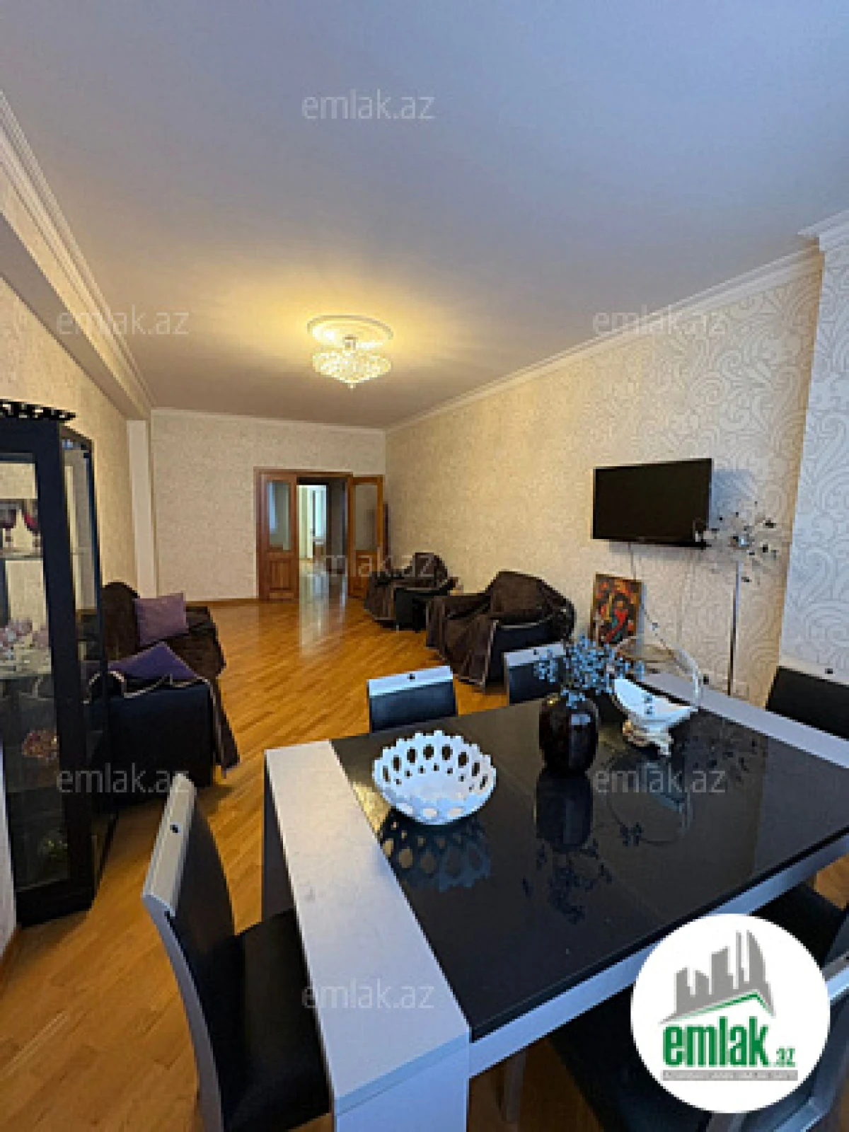Satılır 3 otaqlı yeni tikili 120 m²
