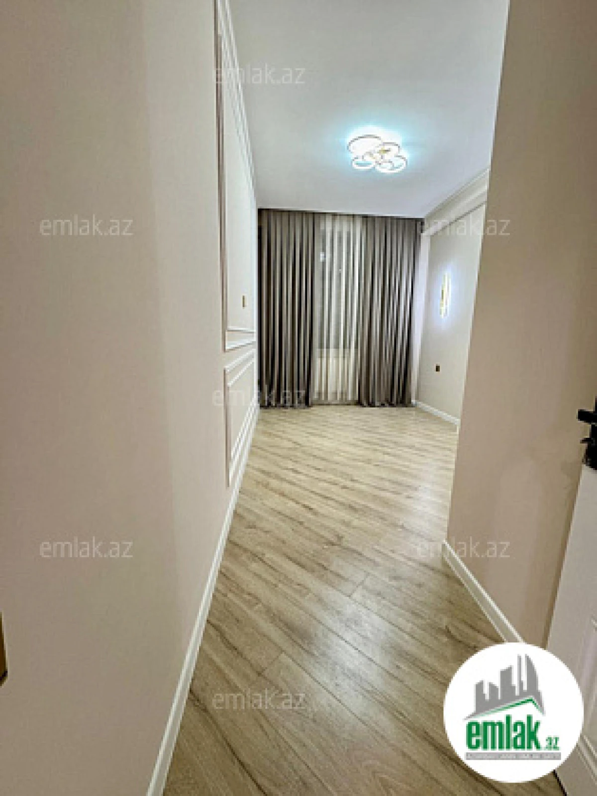 Satılır 3 otaqlı yeni tikili 74 m²