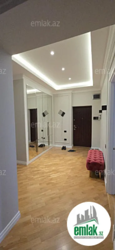 Satılır 3 otaqlı yeni tikili 128 m²