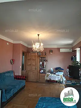 Satılır 3 otaqlı köhnə tikili 80 m² — Bakı, 3-cü mikrorayon 3 otaq 80.00 m²
