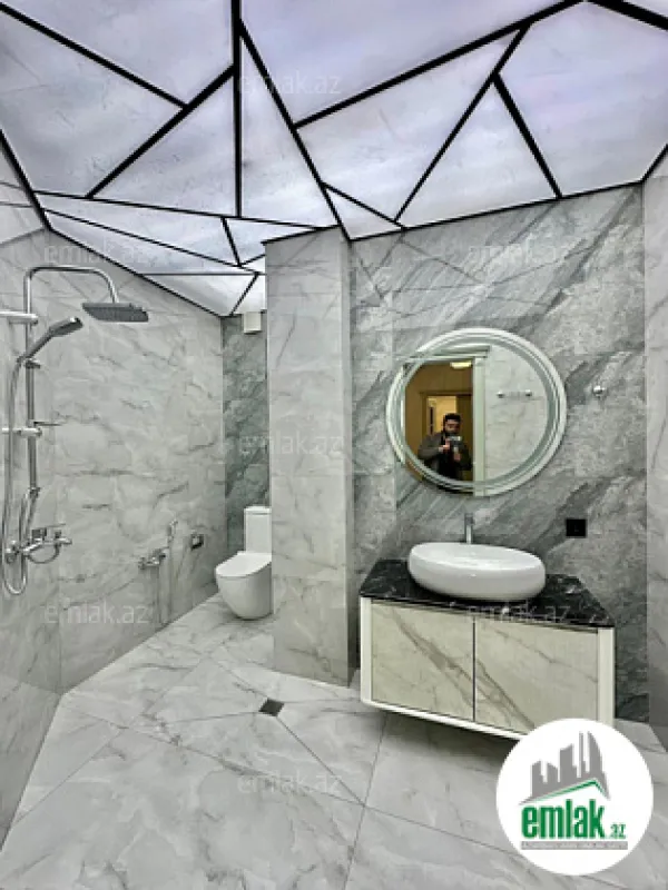 Satılır 3 otaqlı yeni tikili 150 m²