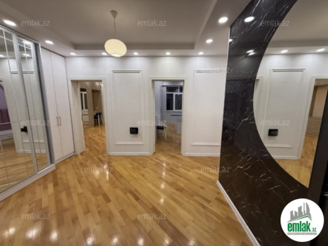 Satılır 3 otaqlı yeni tikili 113 m²