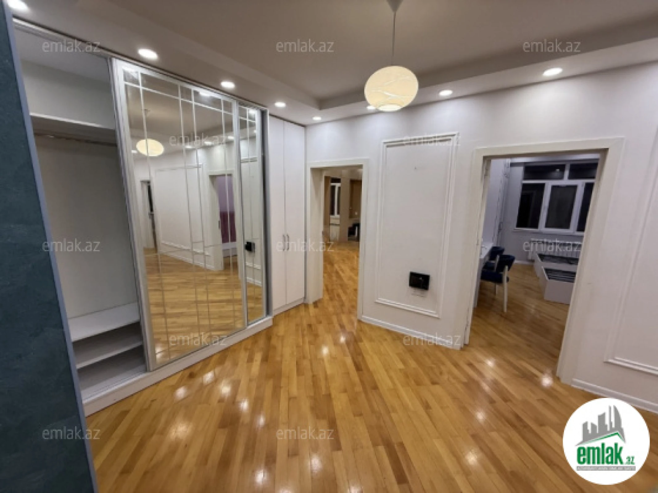 Satılır 3 otaqlı yeni tikili 113 m²