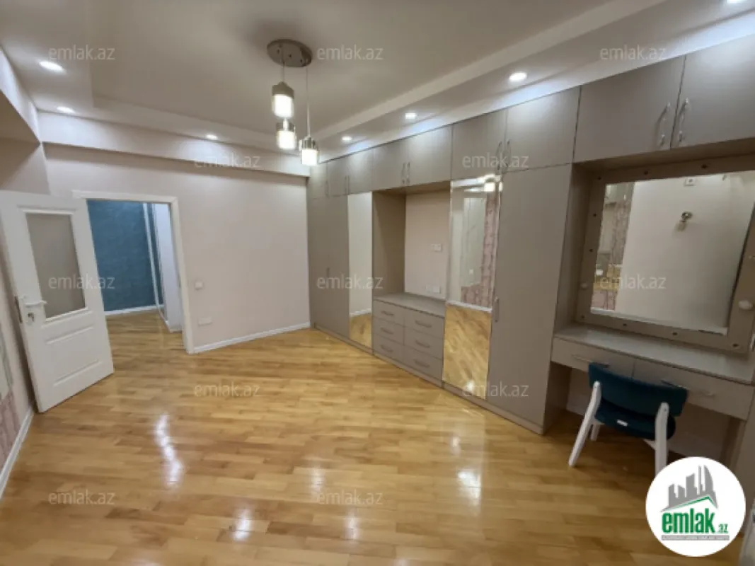 Satılır 3 otaqlı yeni tikili 113 m²
