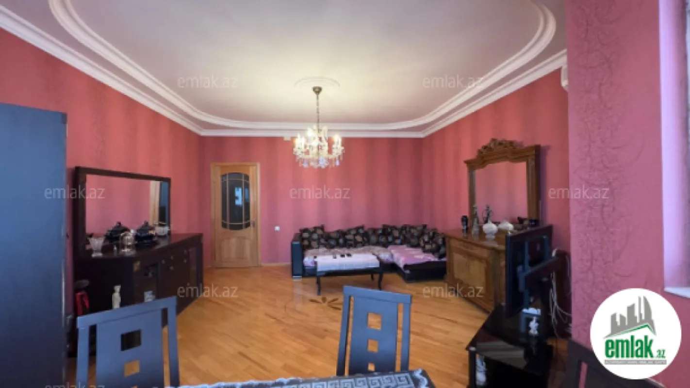 Satılır 4 otaqlı yeni tikili 145 m²