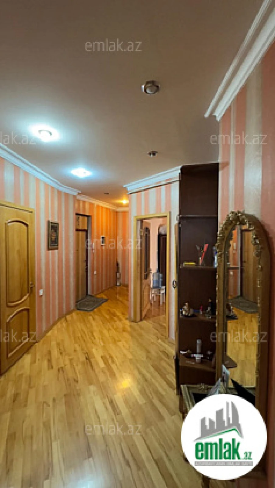 Satılır 4 otaqlı yeni tikili 145 m²