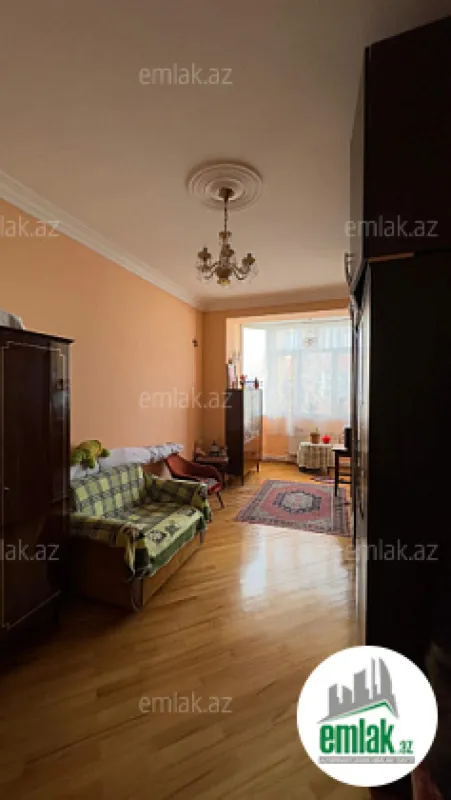 Satılır 4 otaqlı yeni tikili 145 m²