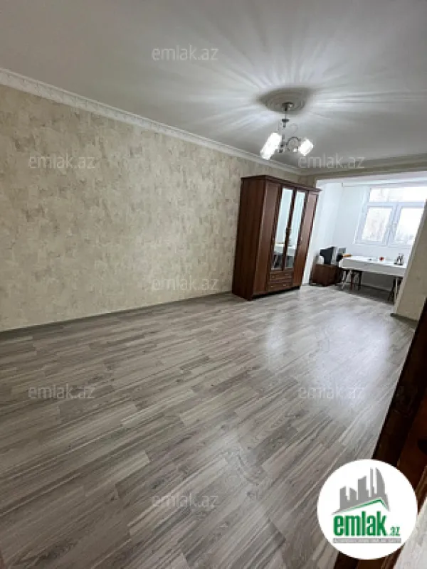 Satılır 1 otaqlı köhnə tikili 30 m²
