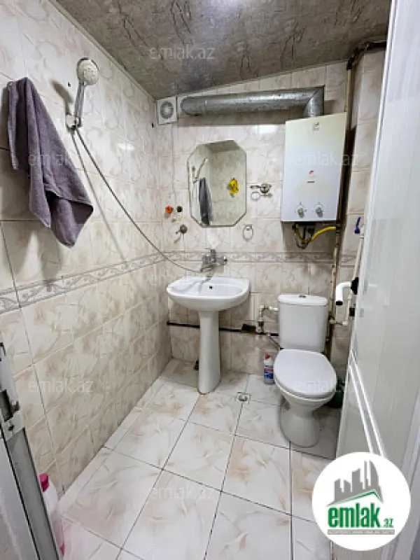Satılır 1 otaqlı köhnə tikili 30 m²