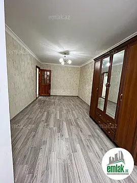Satılır 1 otaqlı köhnə tikili 30 m²
