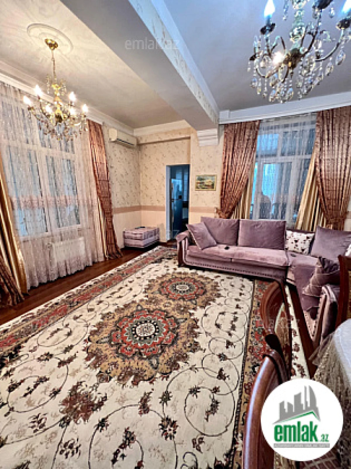 Satılır 2 otaqlı köhnə tikili 70 m²
