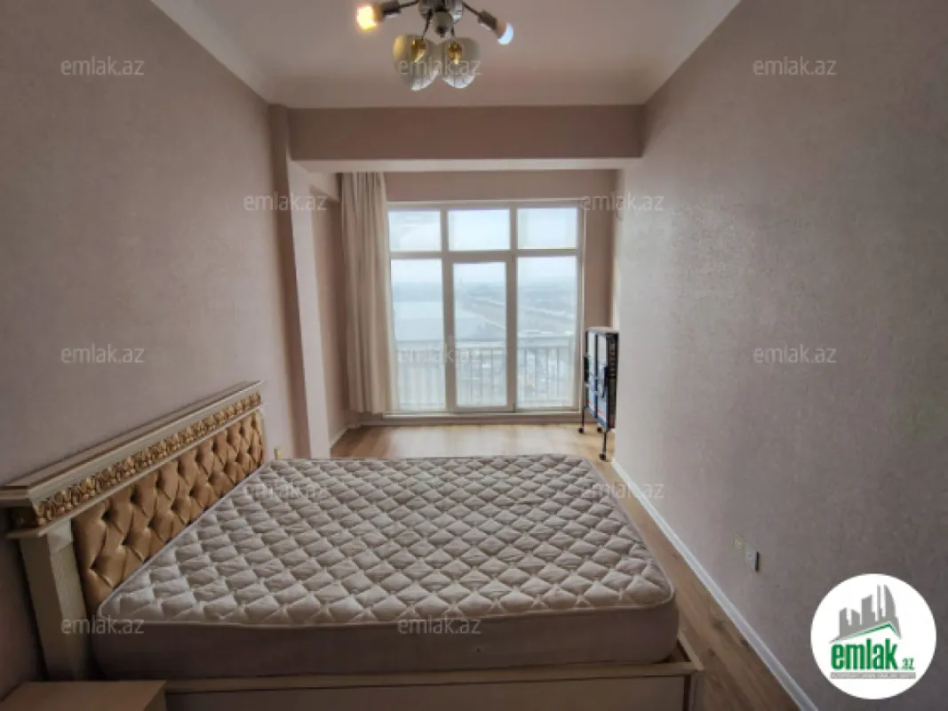 Satılır 2 otaqlı yeni tikili 78 m²