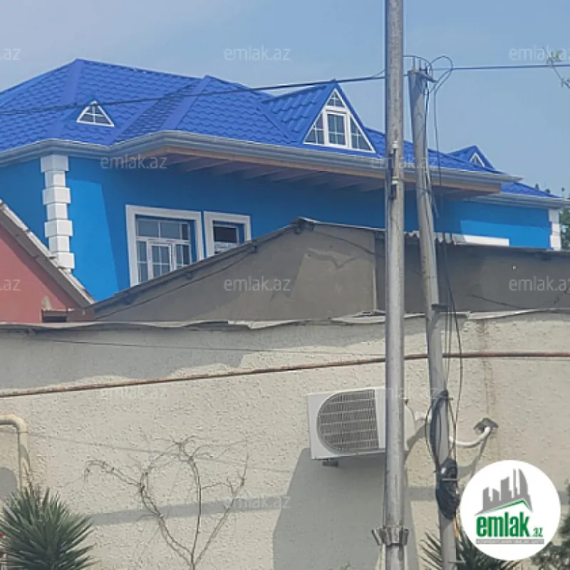 Satılır 6 otaqlı həyət evi 220 m²