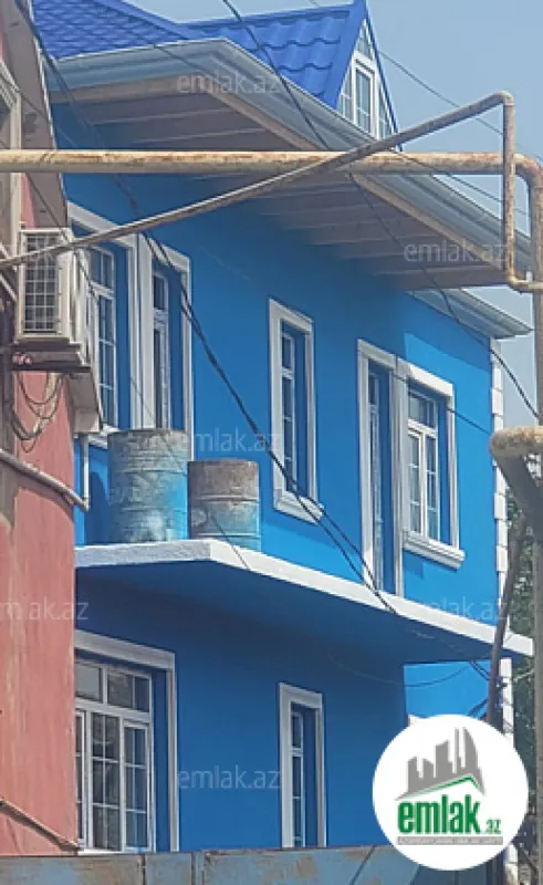 Satılır 6 otaqlı həyət evi 220 m²