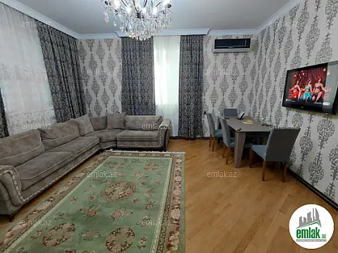 Satılır 6 otaqlı həyət evi 300 m²