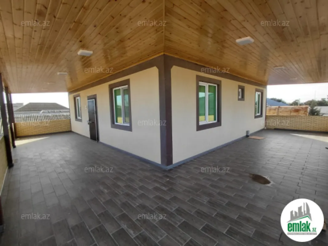 Satılır 6 otaqlı həyət evi 300 m²