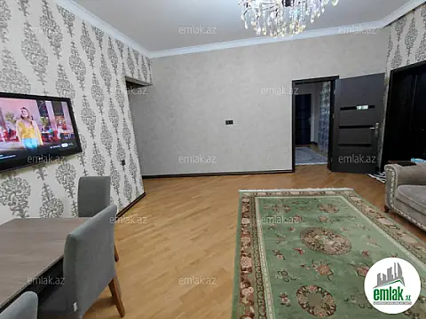 Satılır 6 otaqlı həyət evi 300 m²