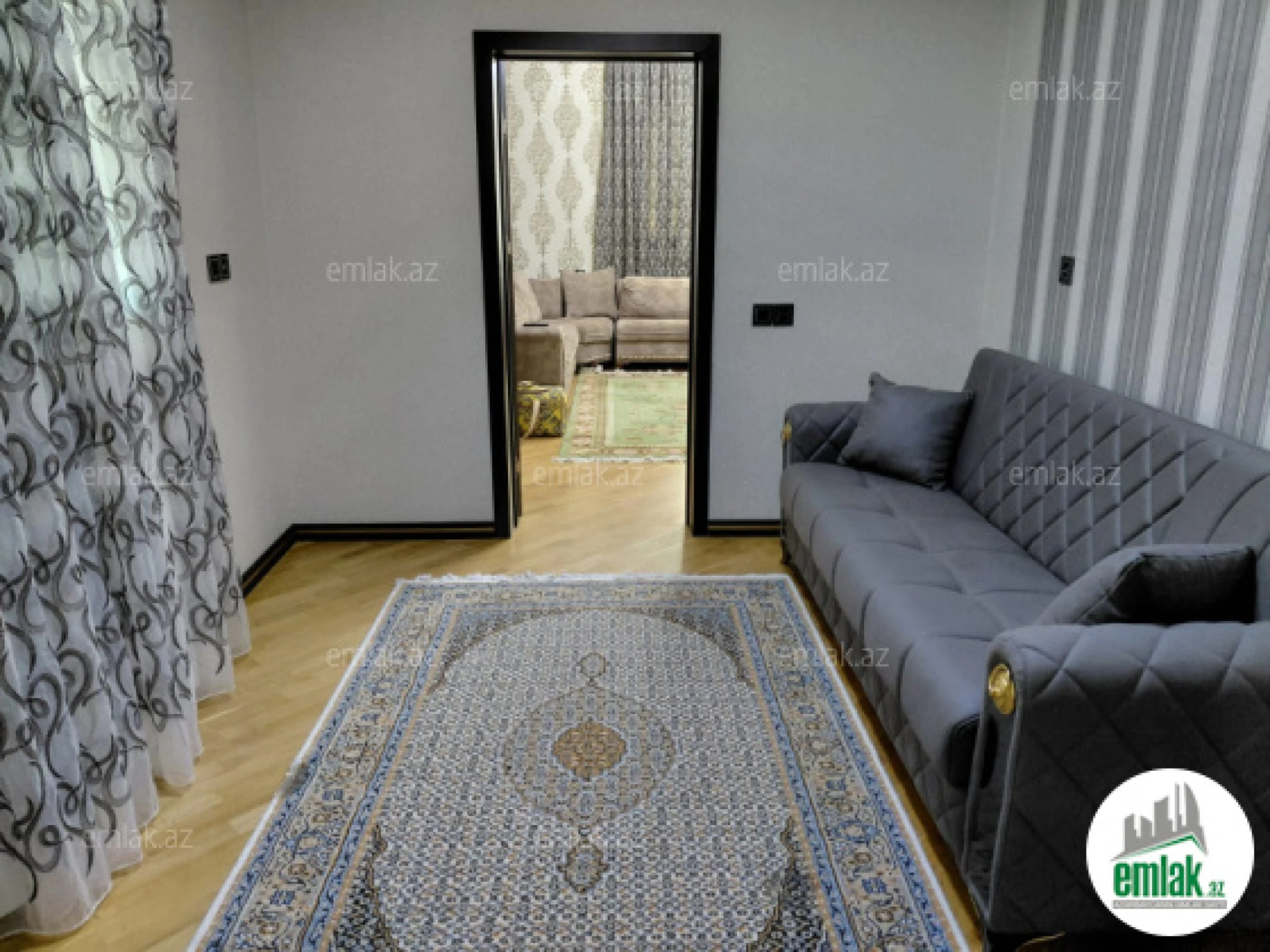 Satılır 6 otaqlı həyət evi 300 m²