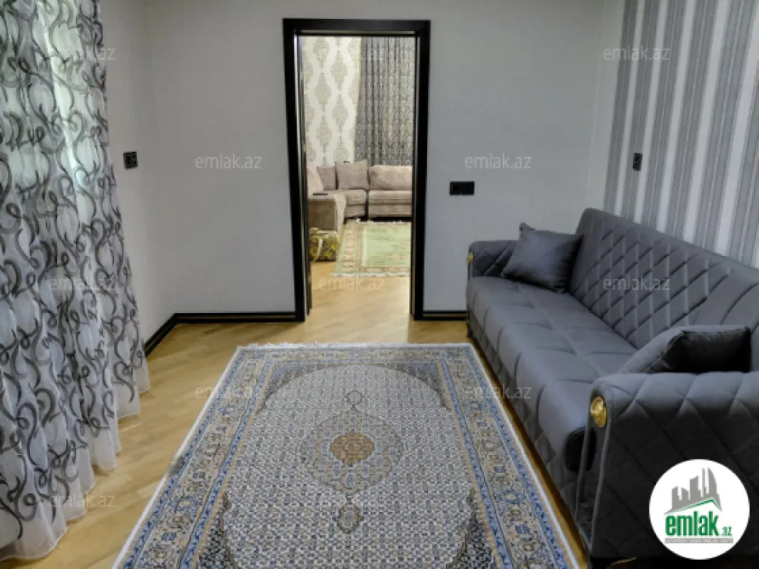 Satılır 6 otaqlı həyət evi 300 m²