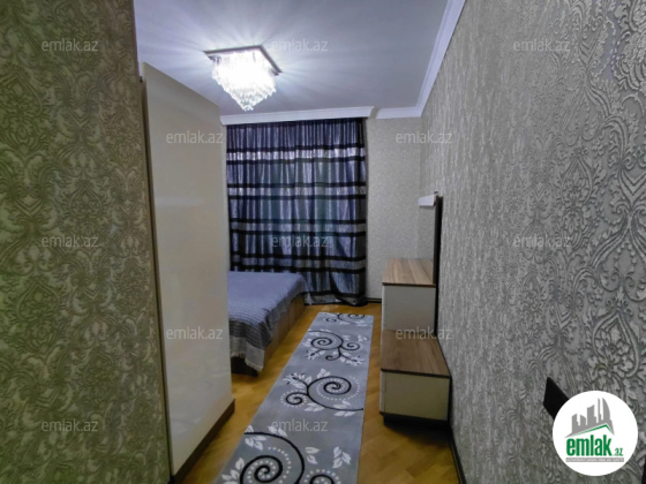 Satılır 6 otaqlı həyət evi 300 m²