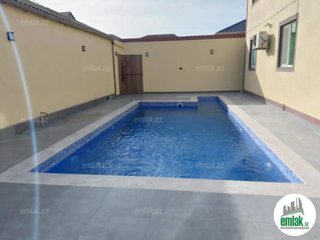 Satılır 6 otaqlı həyət evi 300 m²