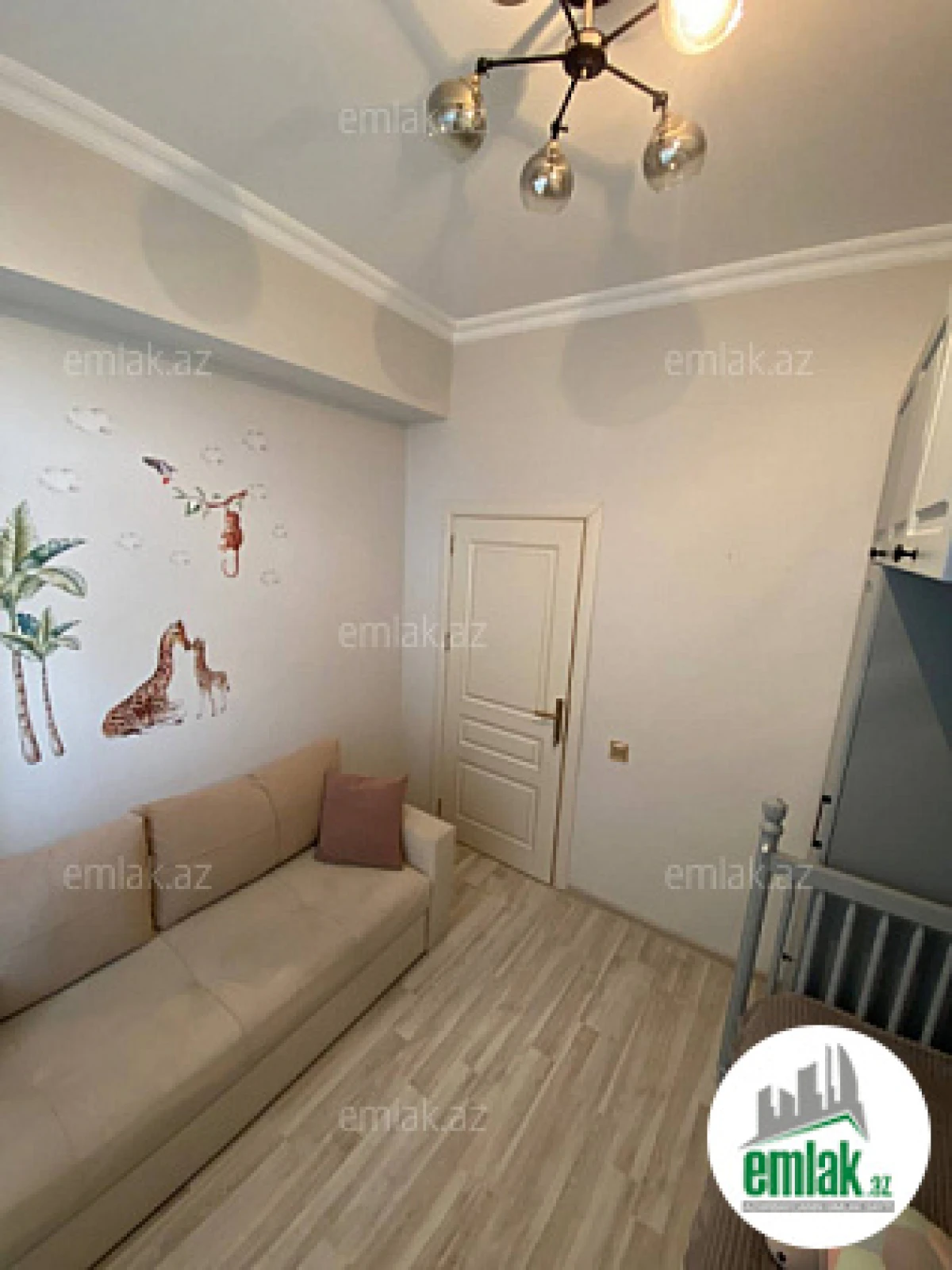 Satılır 3 otaqlı yeni tikili 93 m²