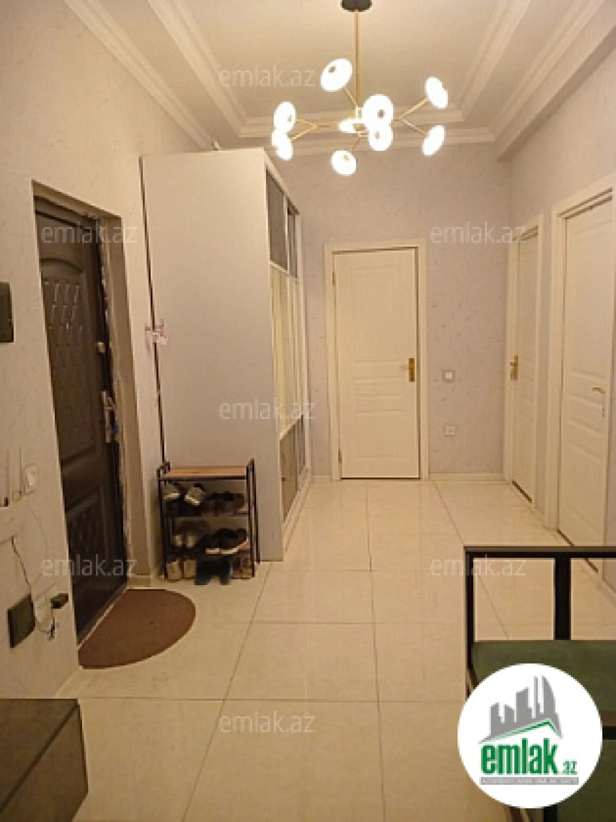 Satılır 3 otaqlı yeni tikili 110 m²