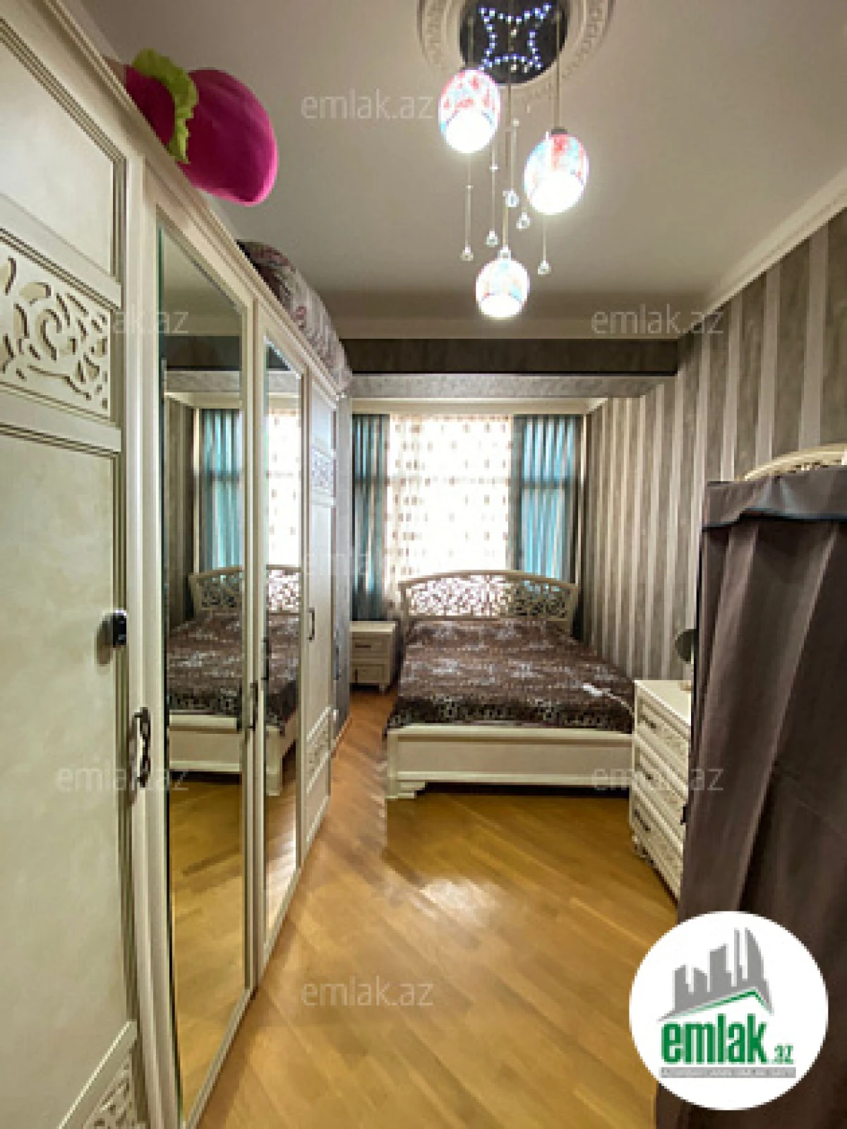 Satılır 3 otaqlı yeni tikili 110 m²